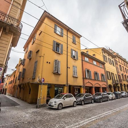 Ab Plus - Via Santo Stefano 74 Bologna Exterior foto